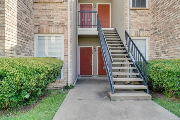 $1,900 | 1700 Amelia Court, Unit 613, Plano, TX 75075