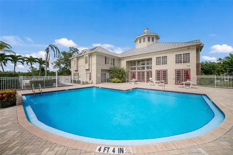 $250,000 | 7633 Plantation Circle, Unit 7633, University Park, FL 34201