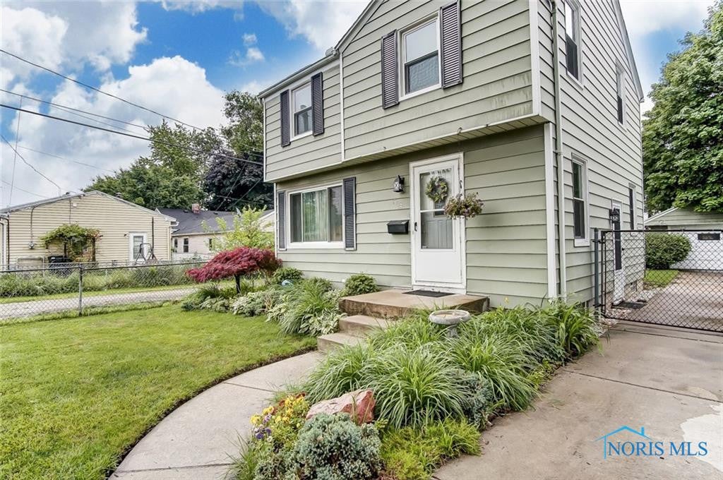 515 Waybridge Road Toledo, OH 43612 - Photo 3 of 26 Gallery Image 3