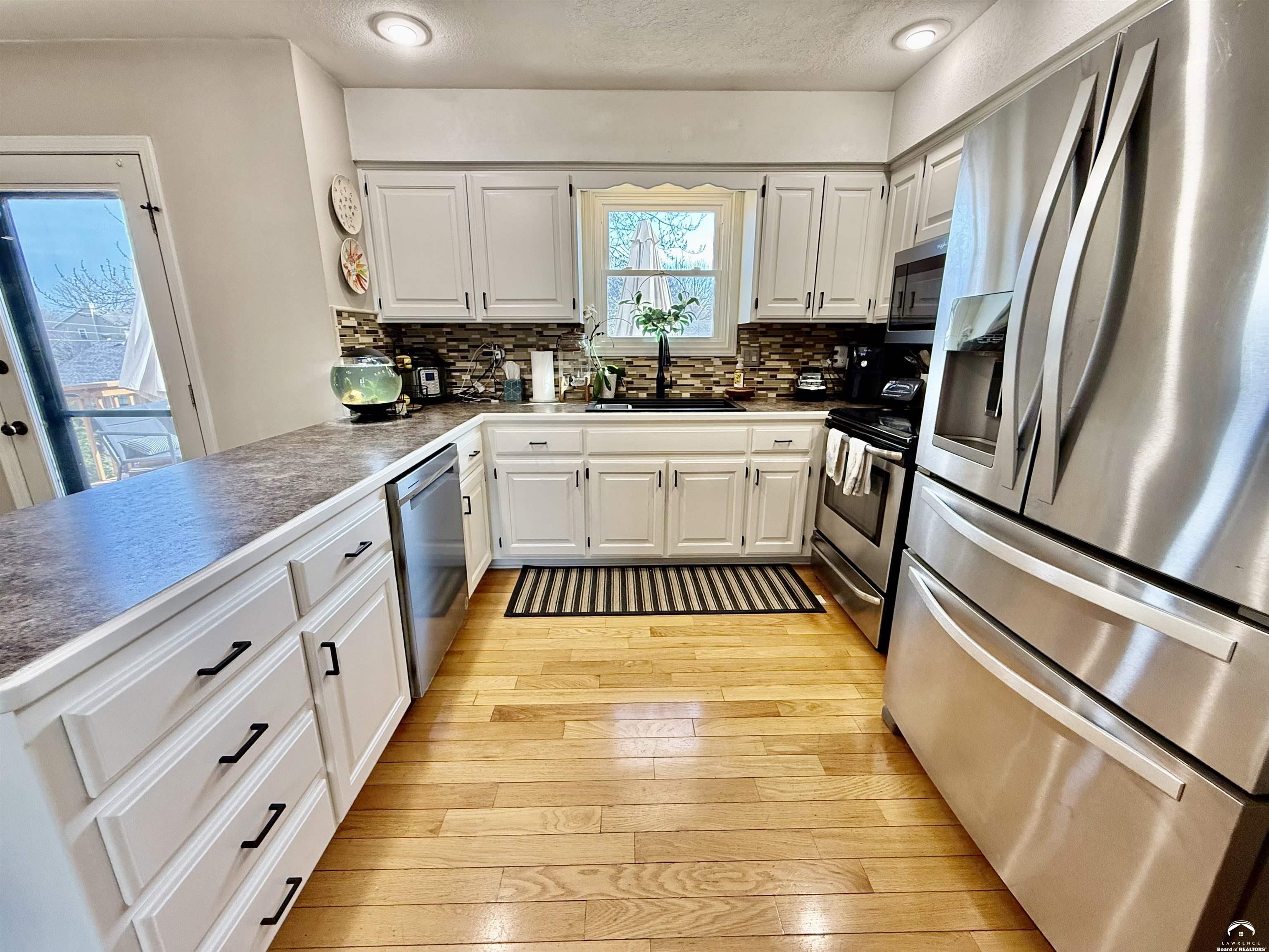3905 West 8th Street Lawrence, KS 66049 - Photo 14 of 91