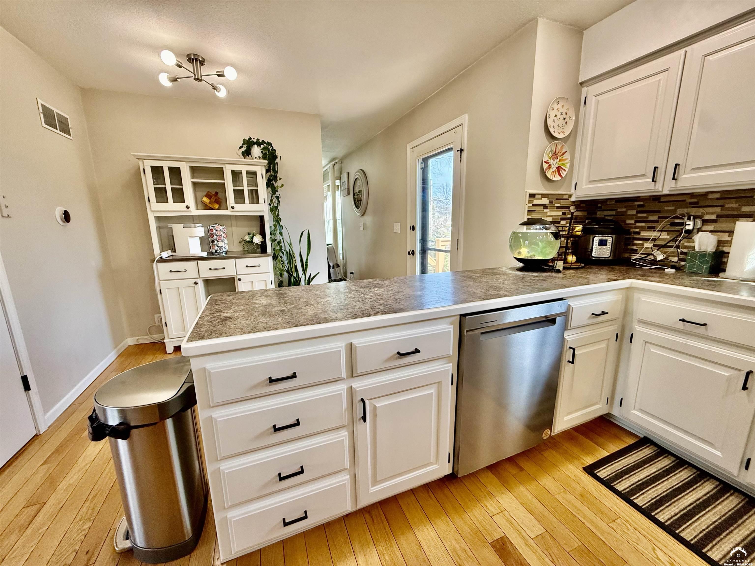 3905 West 8th Street Lawrence, KS 66049 - Photo 15 of 91