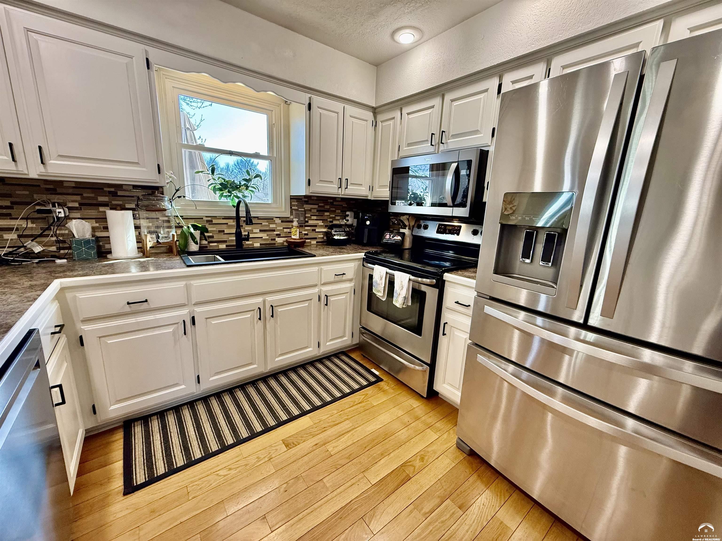 3905 West 8th Street Lawrence, KS 66049 - Photo 17 of 91