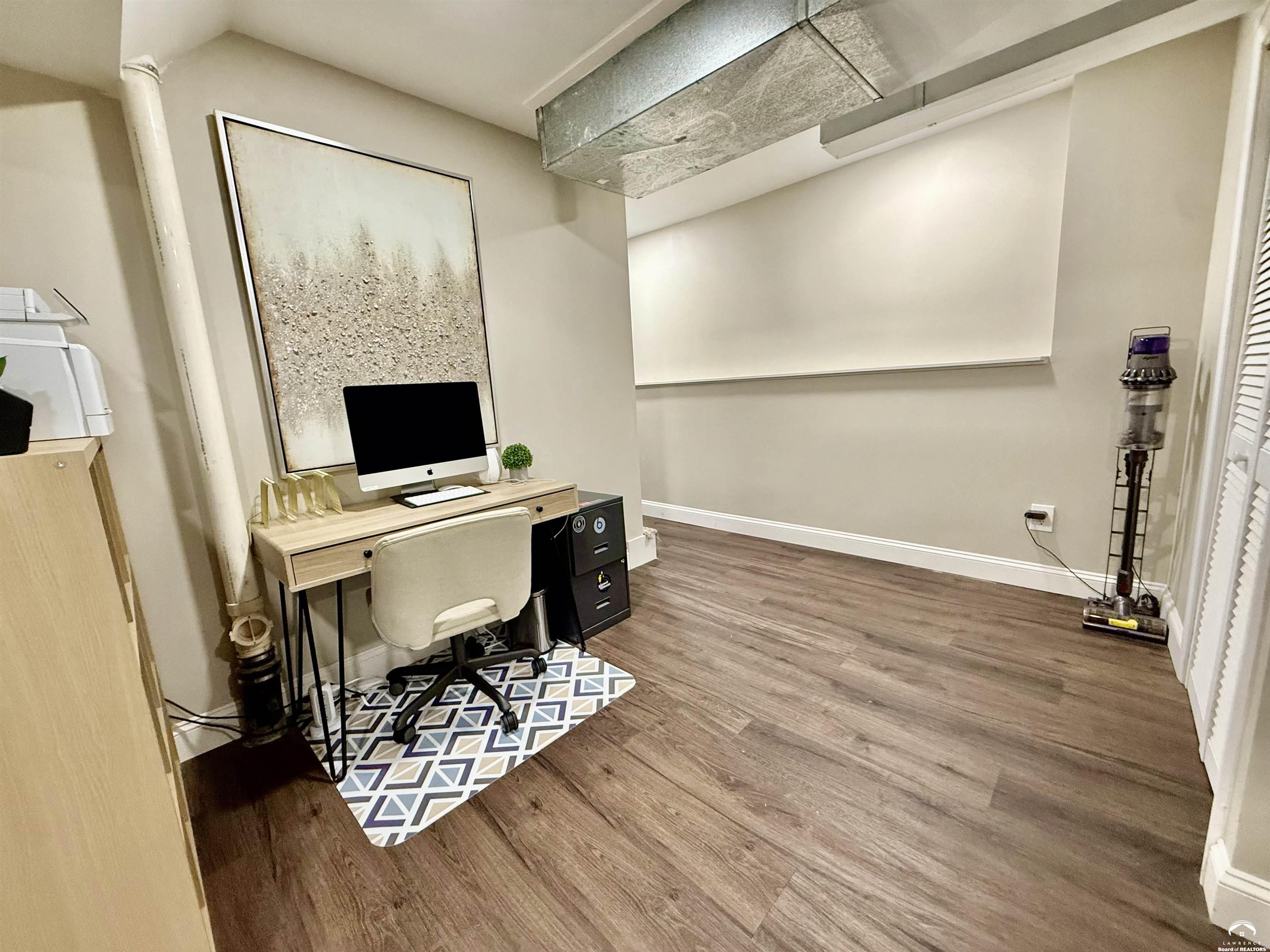 3905 West 8th Street Lawrence, KS 66049 - Photo 55 of 91