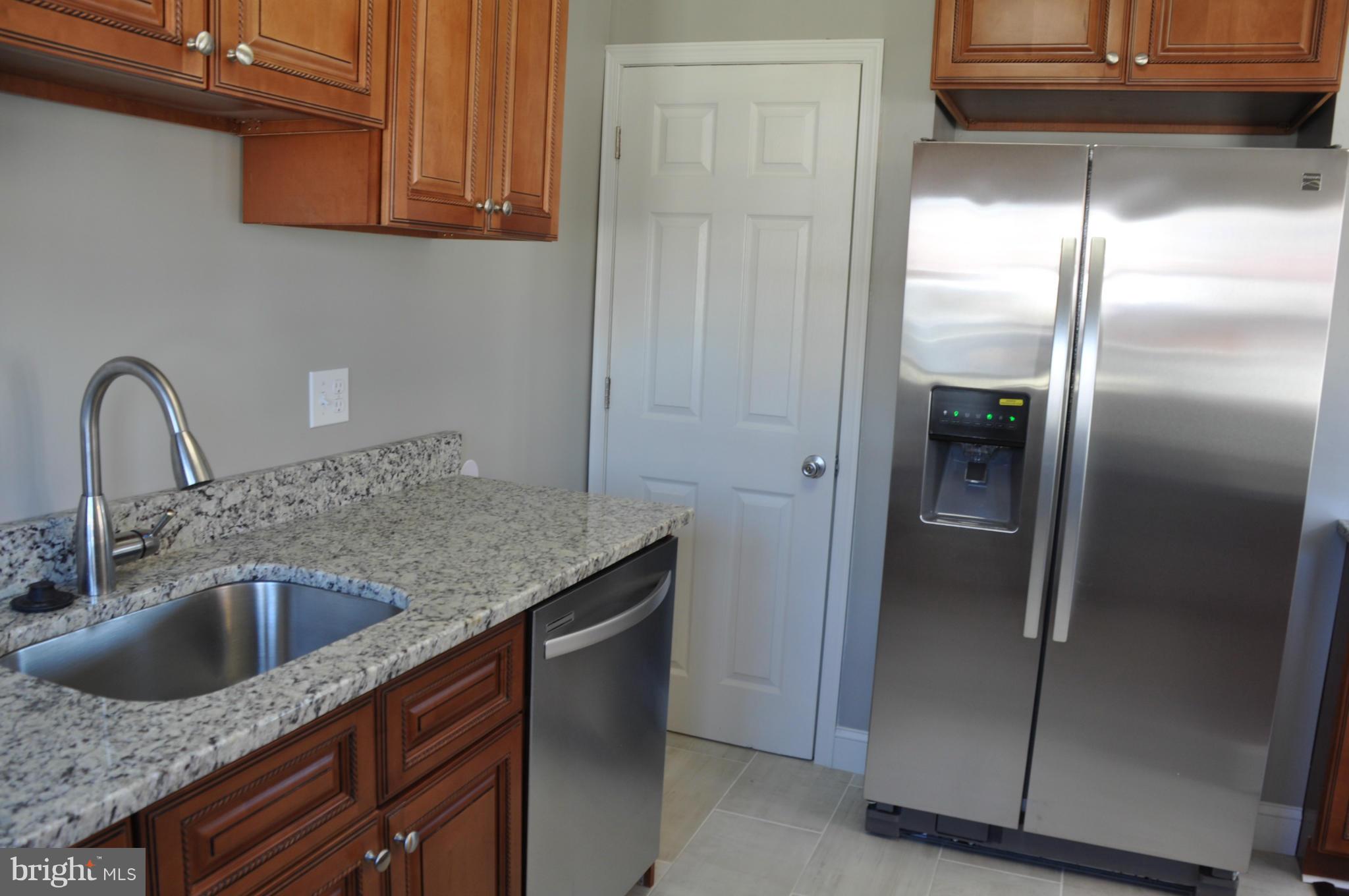 840 Arncliffe Road Baltimore, MD 21221 - Photo 11 of 27 Kitchen