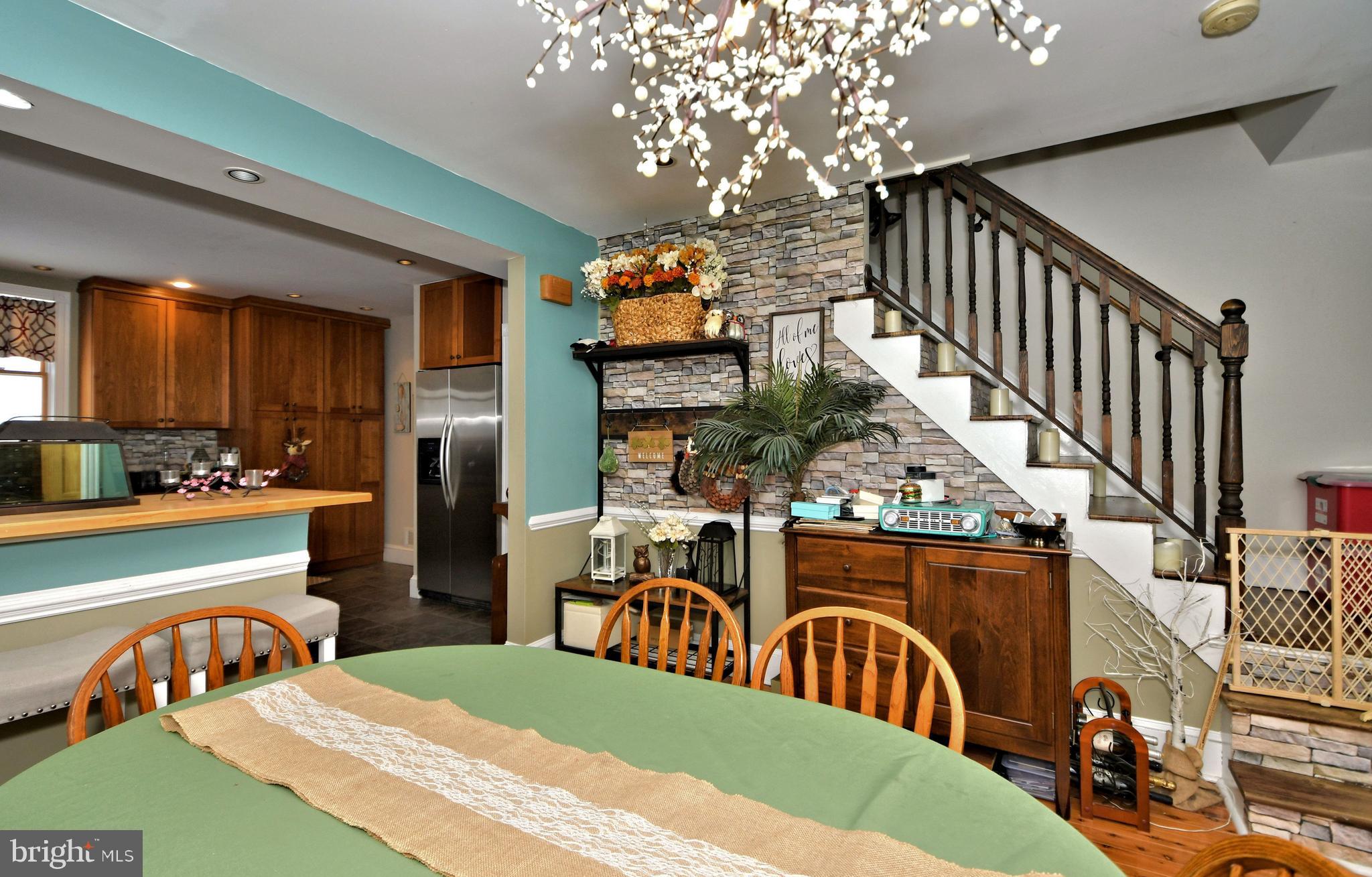 73 Dublin Road Pennington, NJ 08534 - Photo 12 of 60 Dinning Room