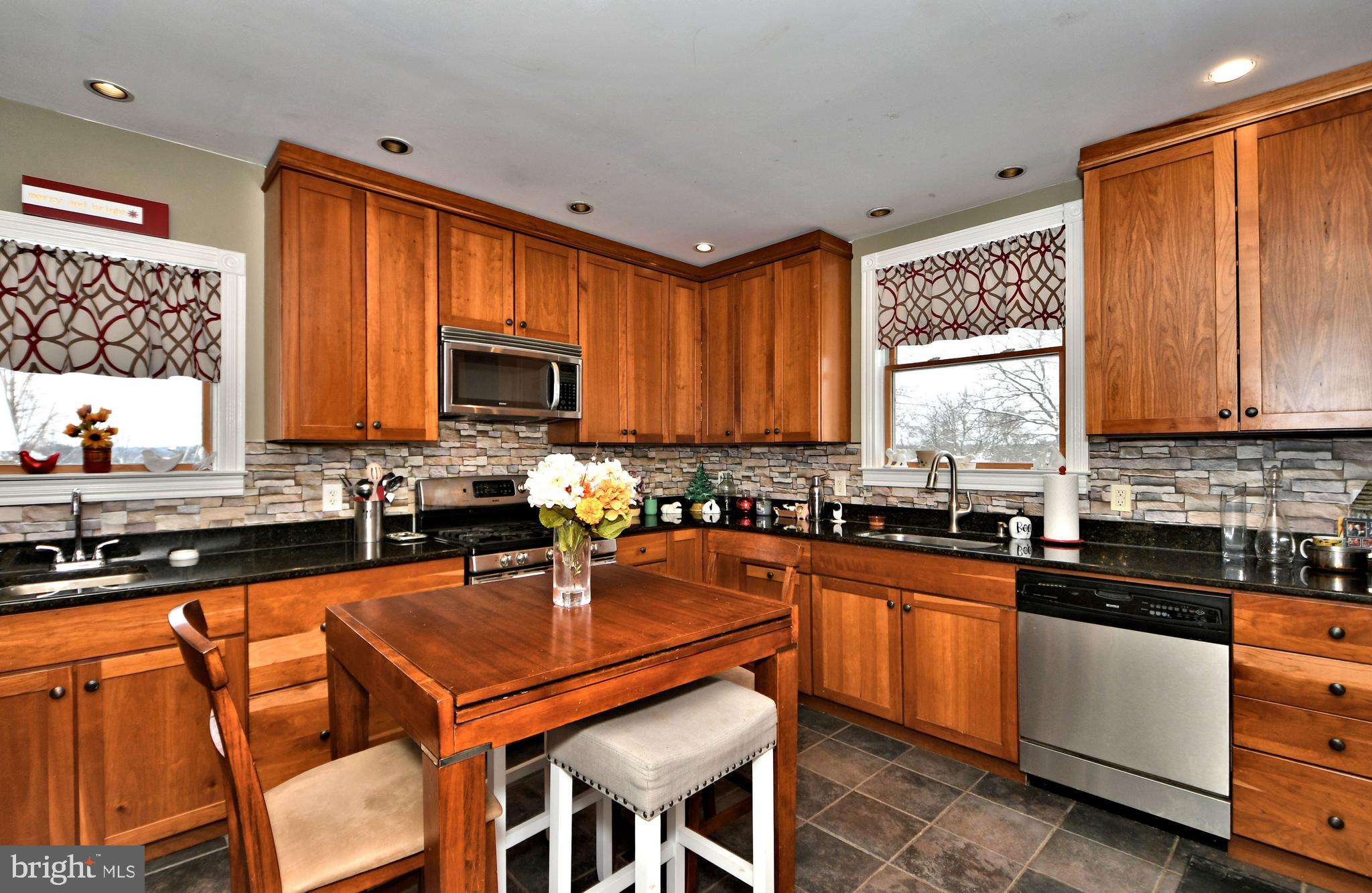 73 Dublin Road Pennington, NJ 08534 - Photo 14 of 60 Kitchen - 2 Sink areas