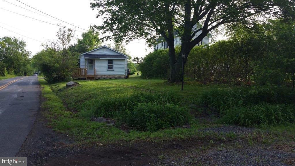 73 Dublin Road Pennington, NJ 08534 - Photo 42 of 60 Small cottage along road side