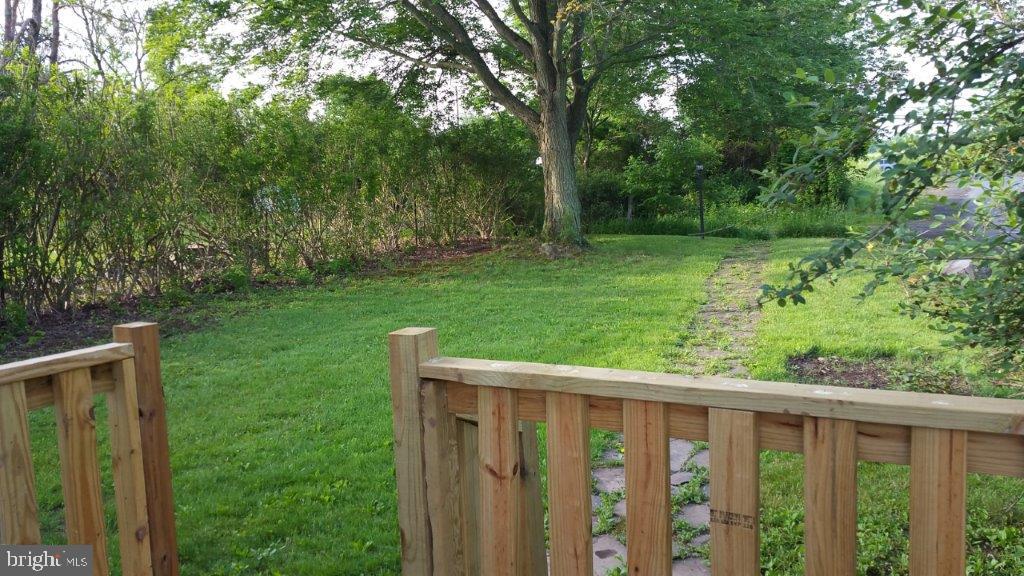 73 Dublin Road Pennington, NJ 08534 - Photo 45 of 60 look back to path from driveway front porch deck