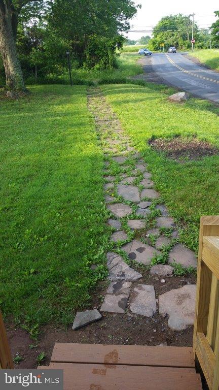 73 Dublin Road Pennington, NJ 08534 - Photo 52 of 60 Walk and road way corner Pennington/Washington Rds