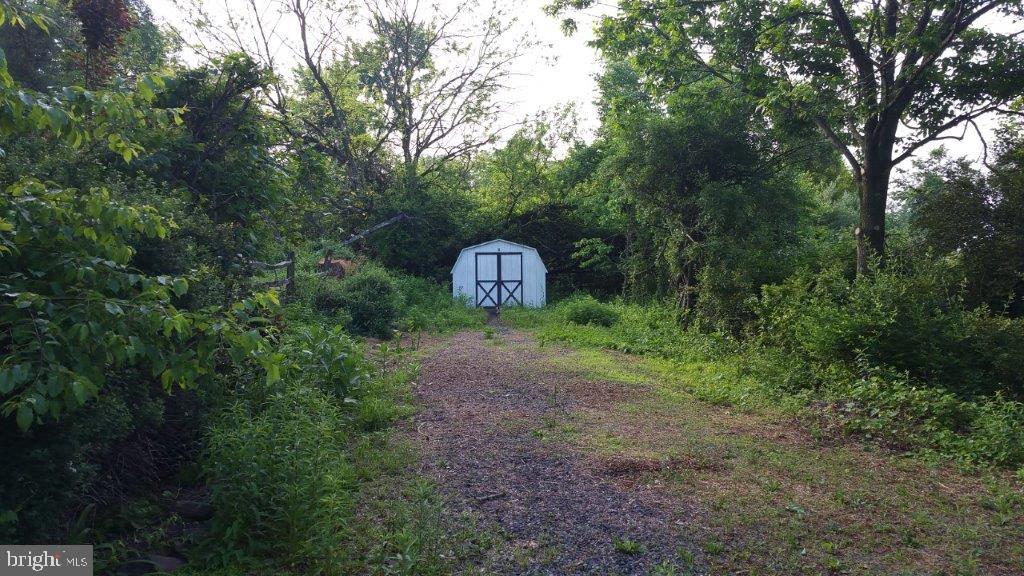 73 Dublin Road Pennington, NJ 08534 - Photo 54 of 60 cottage Driveway to shed