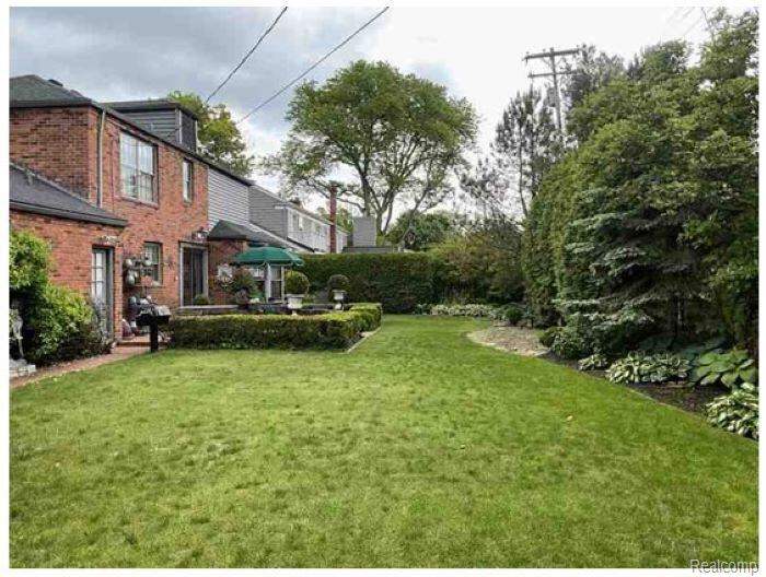 491 Colonial Road Grosse Pointe Woods, MI 48236 - Photo 6 of 38