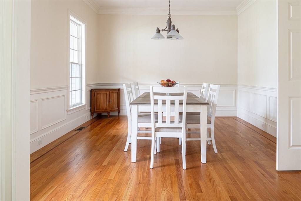 7 Burnham Road Lexington, MA 02420 - Photo 12 of 39