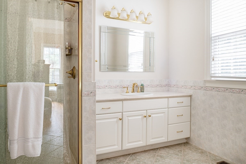 7 Burnham Road Lexington, MA 02420 - Photo 22 of 39