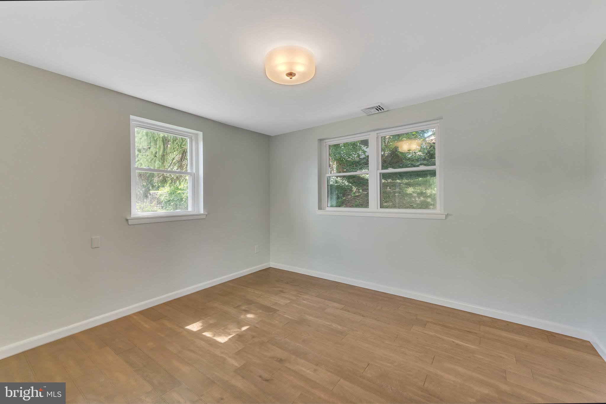 2411 Greenhill Road Lansdowne, PA 19050 - Photo 12 of 31 Dining Area