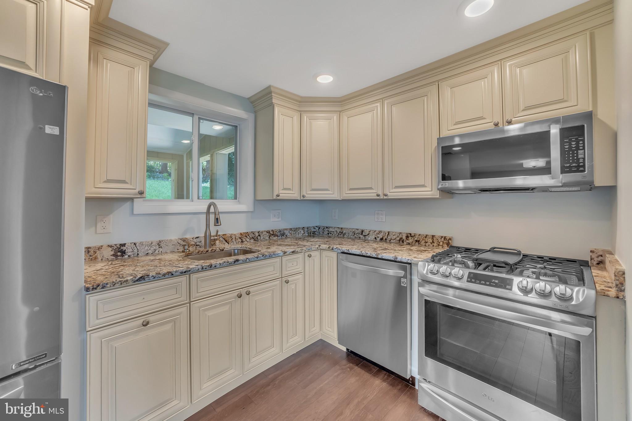 2411 Greenhill Road Lansdowne, PA 19050 - Photo 15 of 31 Kitchen