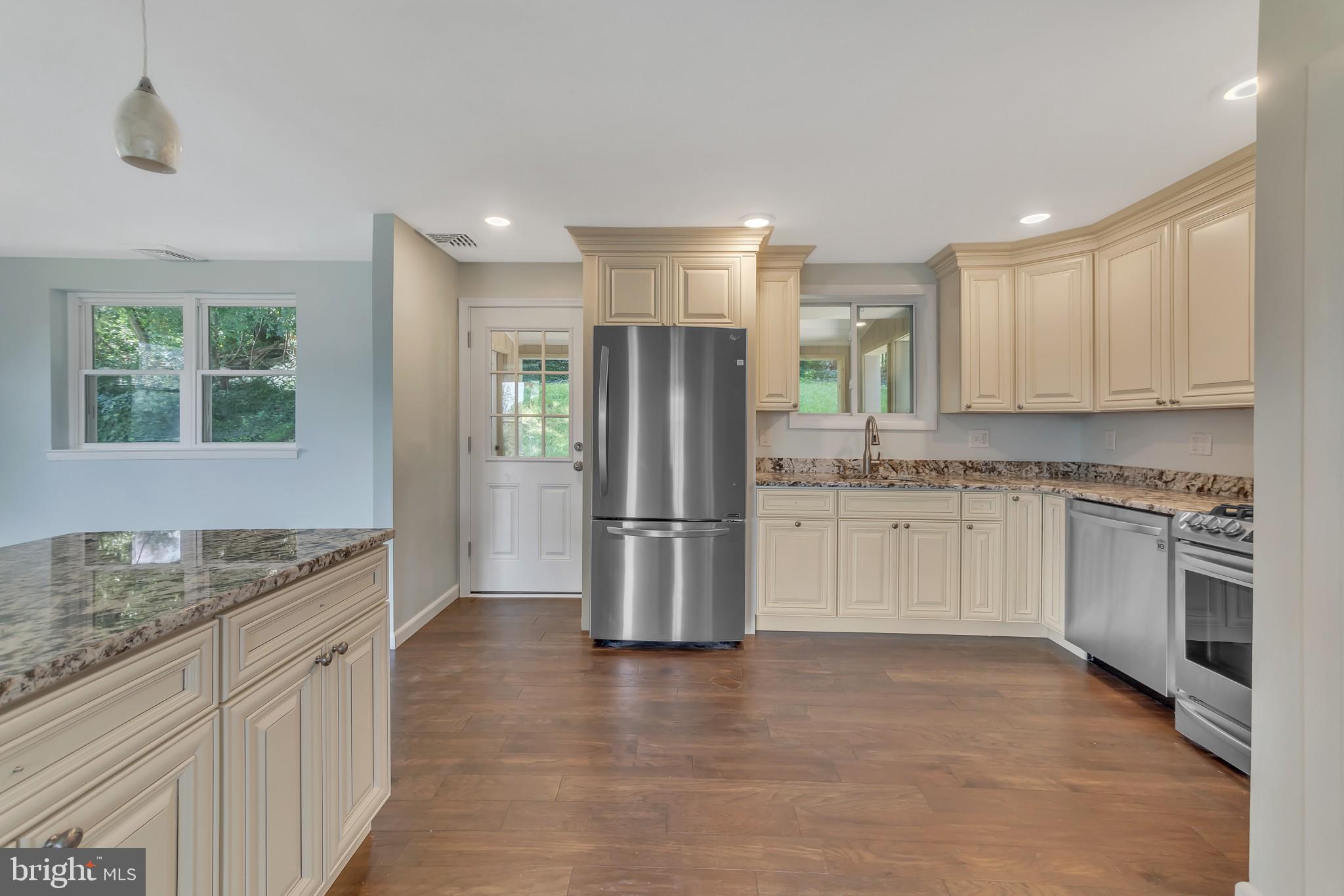 2411 Greenhill Road Lansdowne, PA 19050 - Photo 16 of 31 Kitchen
