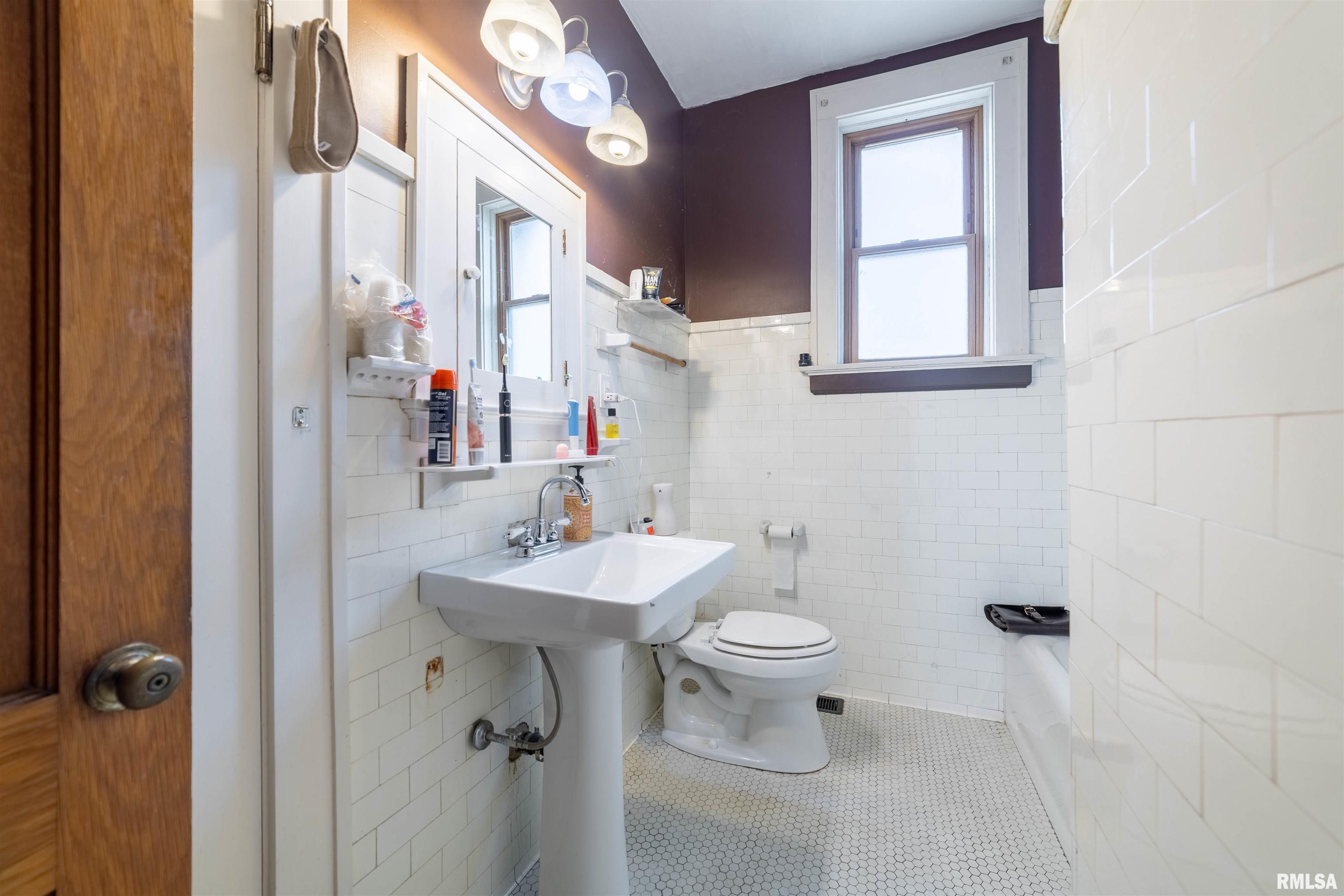 1728 Chestnut Street Quincy, IL 62301 - Photo 14 of 30