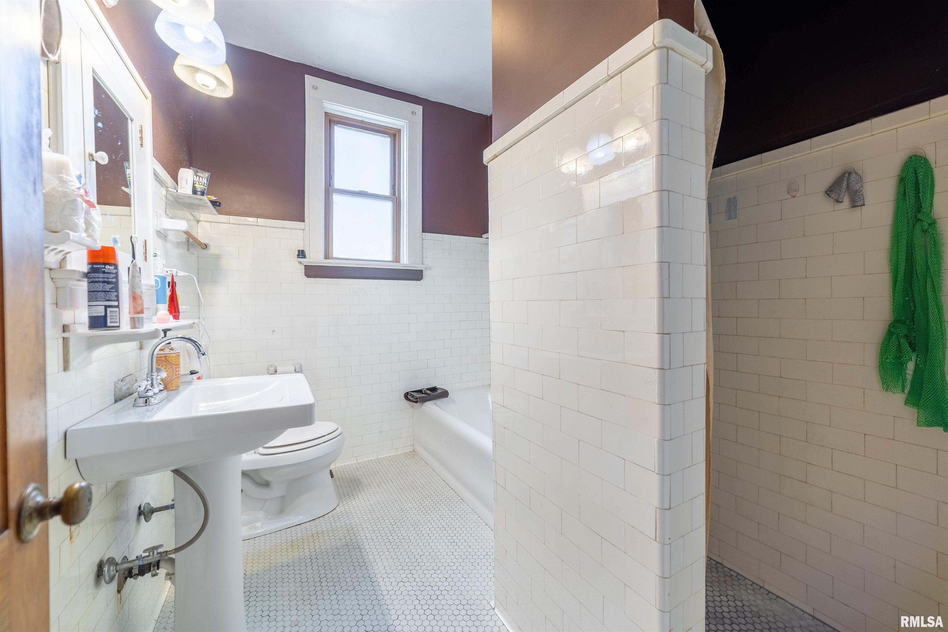 1728 Chestnut Street Quincy, IL 62301 - Photo 15 of 30