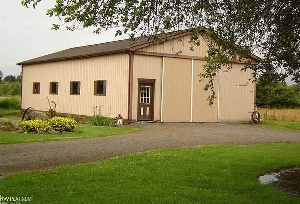 9757 Rynn Road Avoca, MI 48006 - Photo 8 of 66