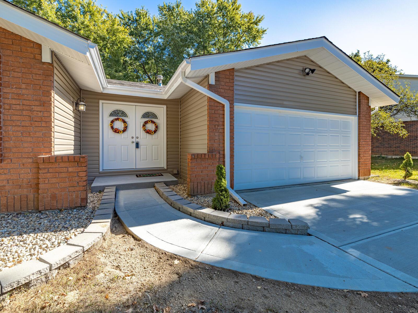 404 Hunters Ridge St. Charles, MO 63301 - Photo 2 of 30 Gallery Image 2