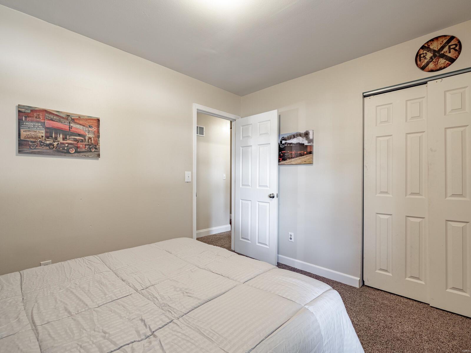 404 Hunters Ridge St. Charles, MO 63301 - Photo 14 of 30 Gallery Image 14