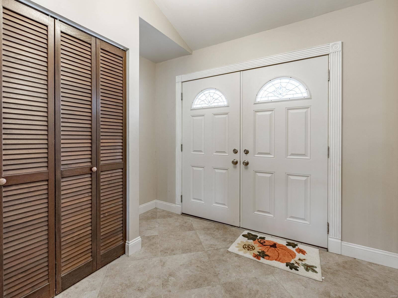 404 Hunters Ridge St. Charles, MO 63301 - Photo 3 of 30 Gallery Image 3