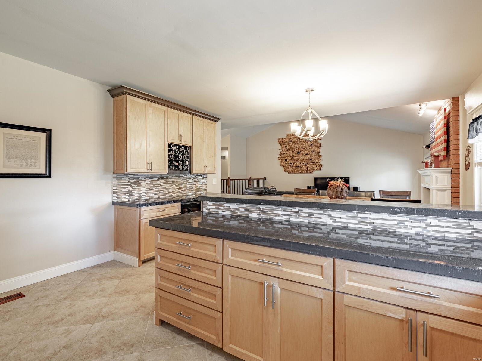 404 Hunters Ridge St. Charles, MO 63301 - Photo 9 of 30 Gallery Image 9