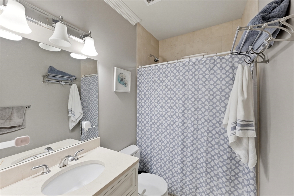 200 South Street, Unit 3 Boston, MA 02130 - Photo 10 of 17