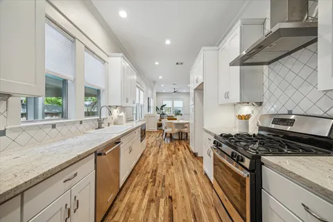 $525,000 | 1833 Tabor Street, Houston, TX 77009