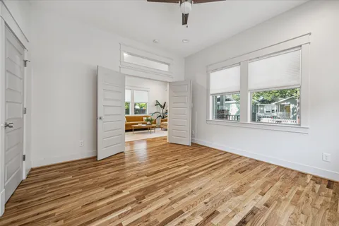 $525,000 | 1833 Tabor Street, Houston, TX 77009