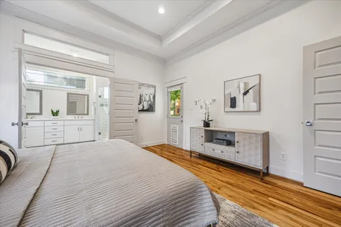 $525,000 | 1833 Tabor Street, Houston, TX 77009