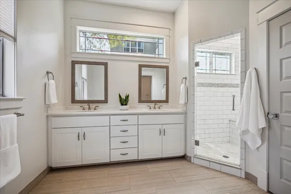 $525,000 | 1833 Tabor Street, Houston, TX 77009