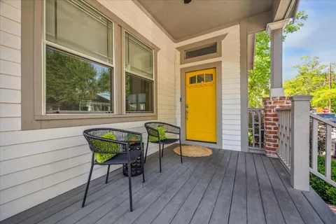 $525,000 | 1833 Tabor Street, Houston, TX 77009