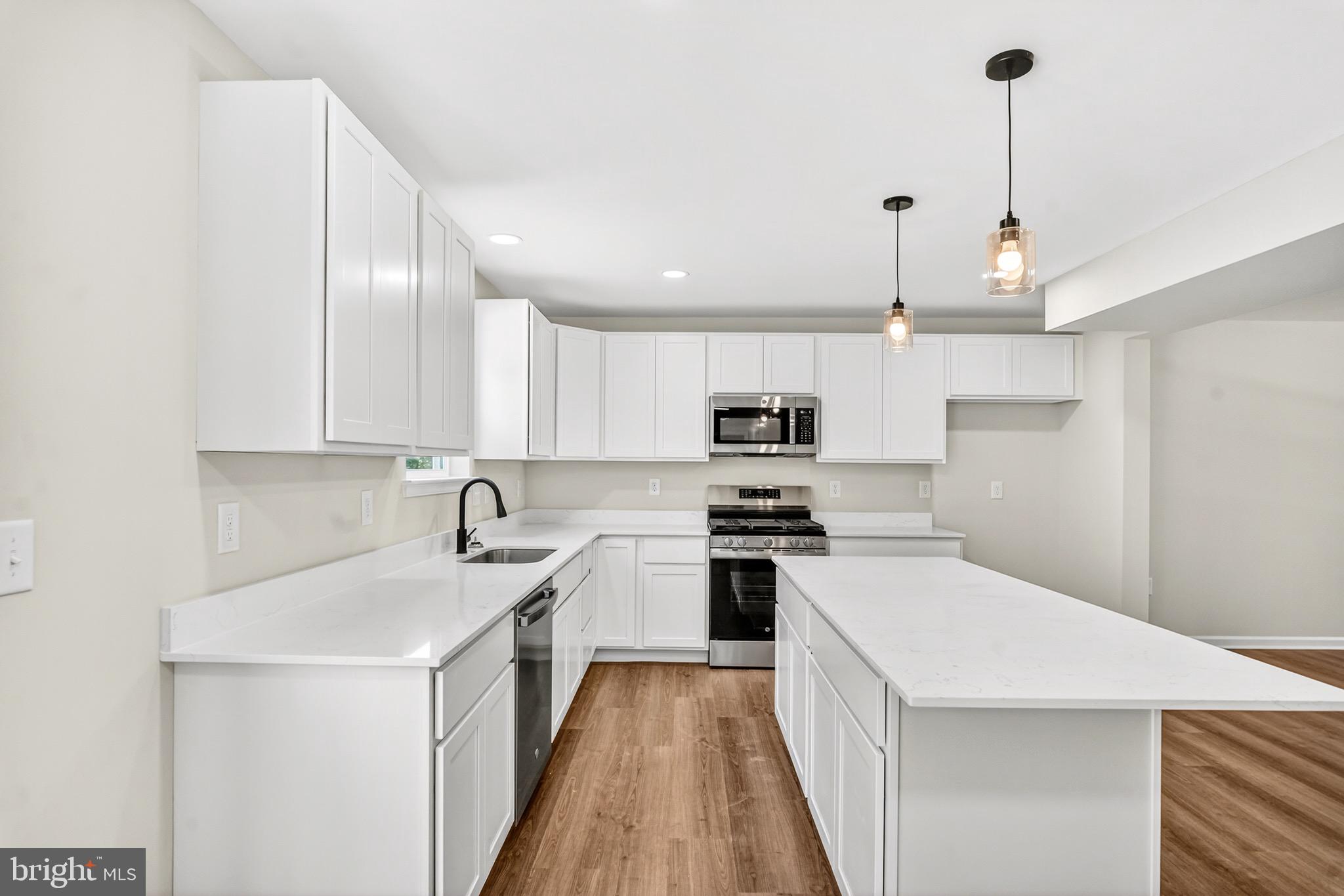 69 Main Street Bridgeport, NJ 08014 - Photo 7 of 27