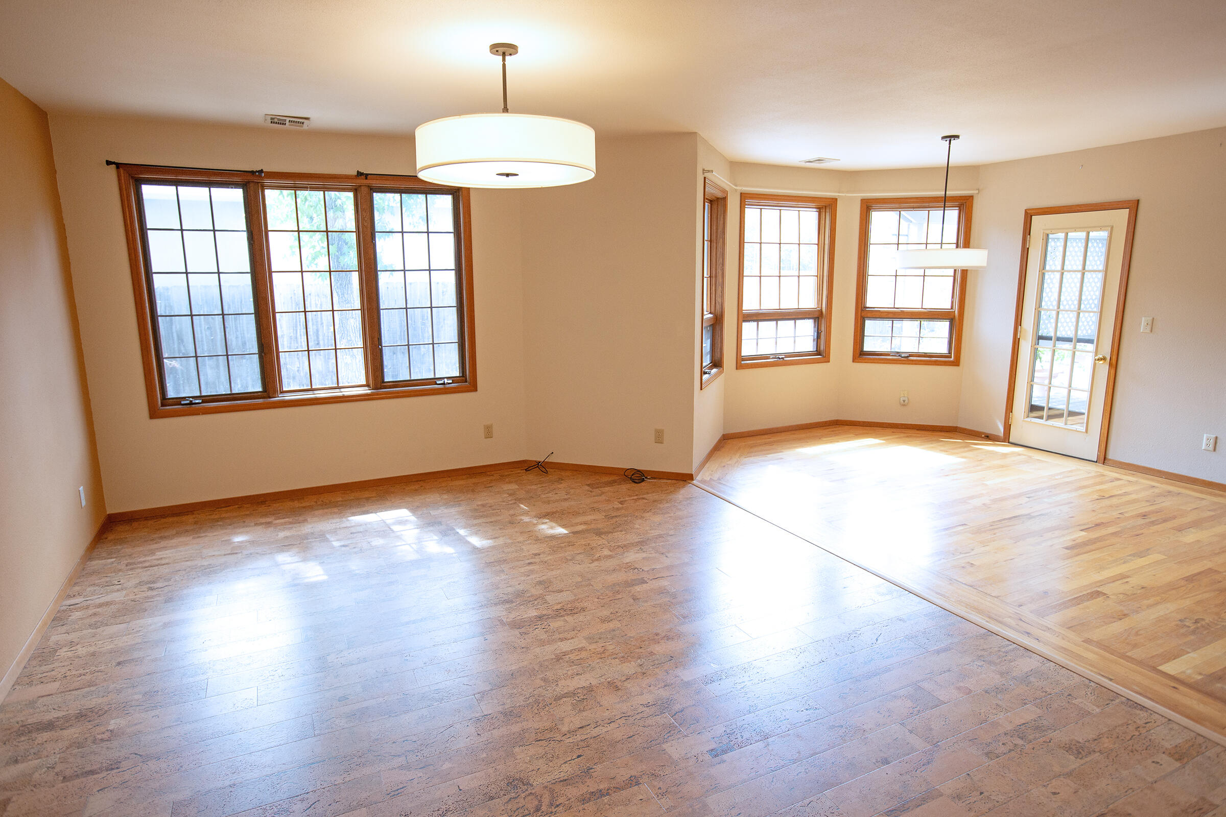 159 North Wightman Street Ashland, OR 97520 - Photo 6 of 22 Living and dining