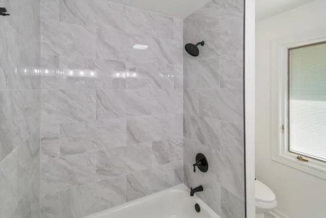 $849,700 | 185 Cold Spring Road, Barrington, IL 60010