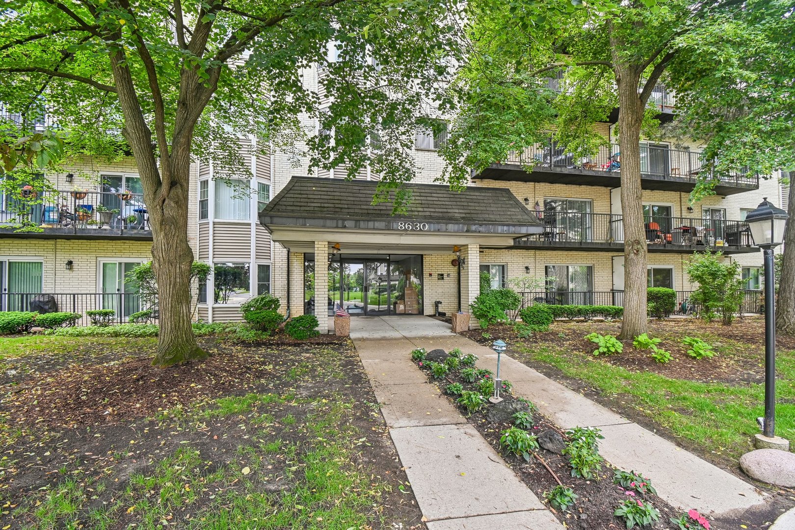 8630 Waukegan Road, Unit 414 Morton Grove, IL 60053 - Photo 1 of 15