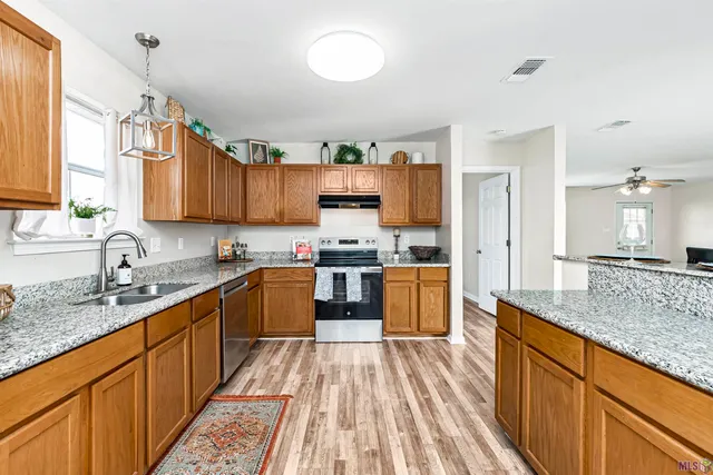 $247,000 | 5212 Seneca Drive, Darrow, LA 70725