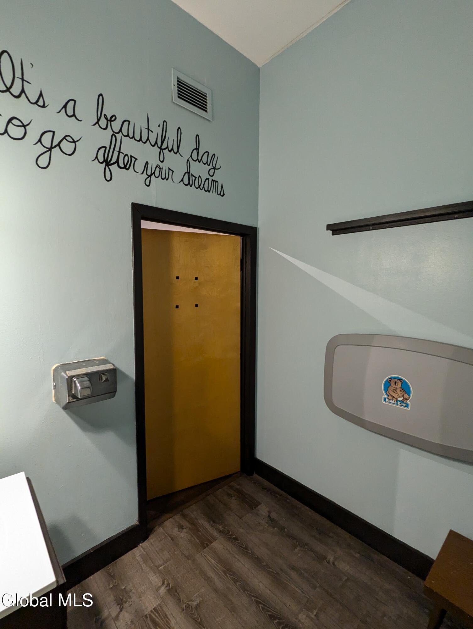 133 Remsen Street, Unit 1 Cohoes, NY 12047 - Photo 11 of 16 11