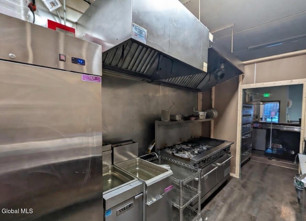 133 Remsen Street, Unit 1 Cohoes, NY 12047 - Photo 4 of 16 4