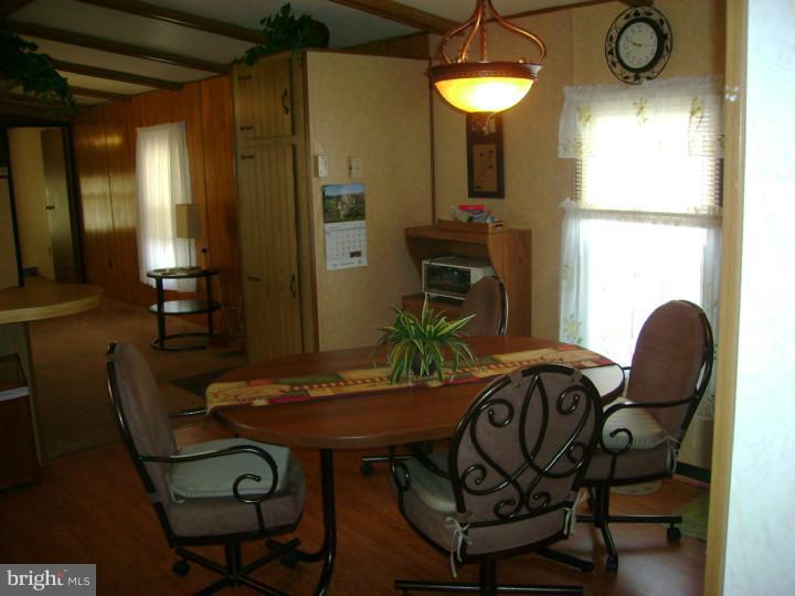 40 Keystone Road Reading, PA 19606 - Photo 5 of 10 Breakfast Room