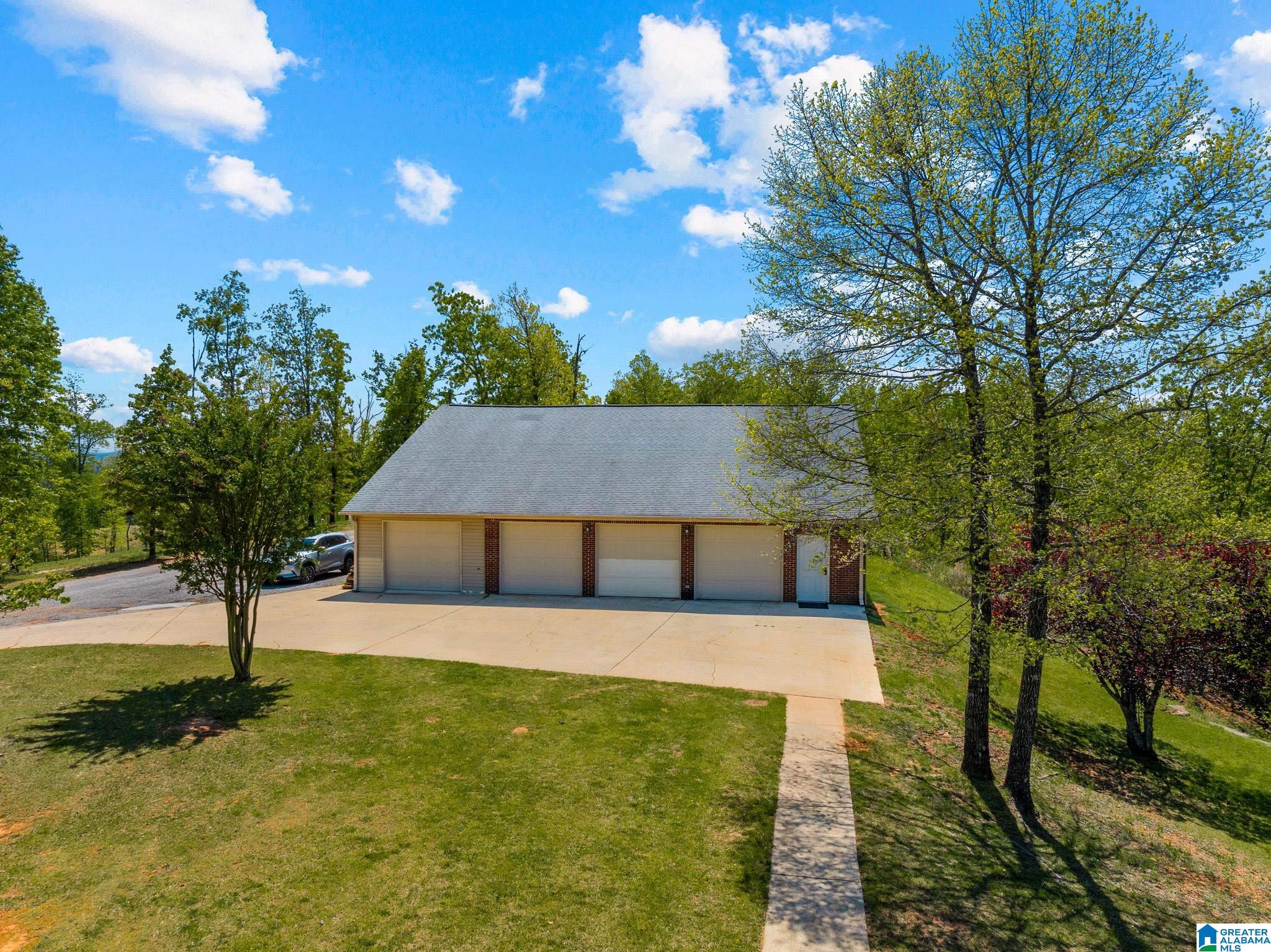 206 Shaw Road Pell City, AL 35128 - Photo 5 of 93