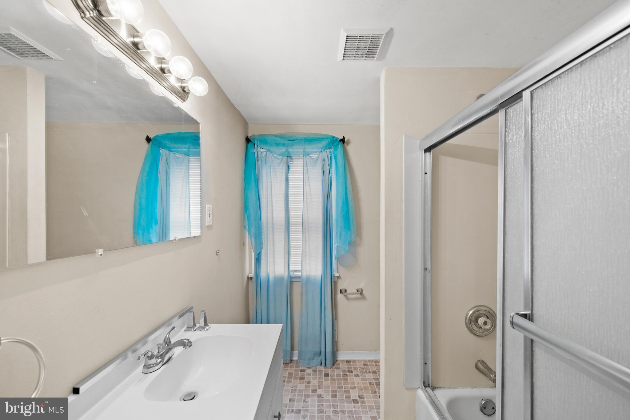 222 New Road Horsham, PA 19044 - Photo 10 of 22 Gallery Image 10