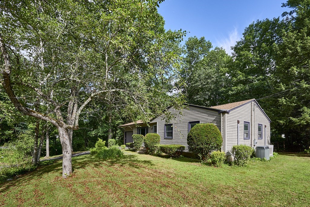 1021 Burts Pit Road Northampton, MA 01062 - Photo 2 of 33 a front view of a house with garden