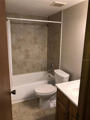 $1,350 | 7200 Southwest 8th Avenue, Unit T131, Gainesville, FL 32607