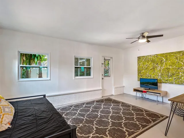 $479,000 | 2740 Bruce Lane, Sarasota, FL 34237