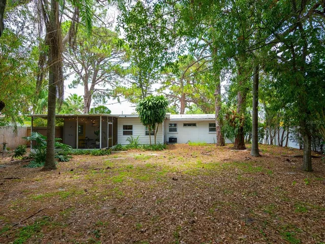 $479,000 | 2740 Bruce Lane, Sarasota, FL 34237