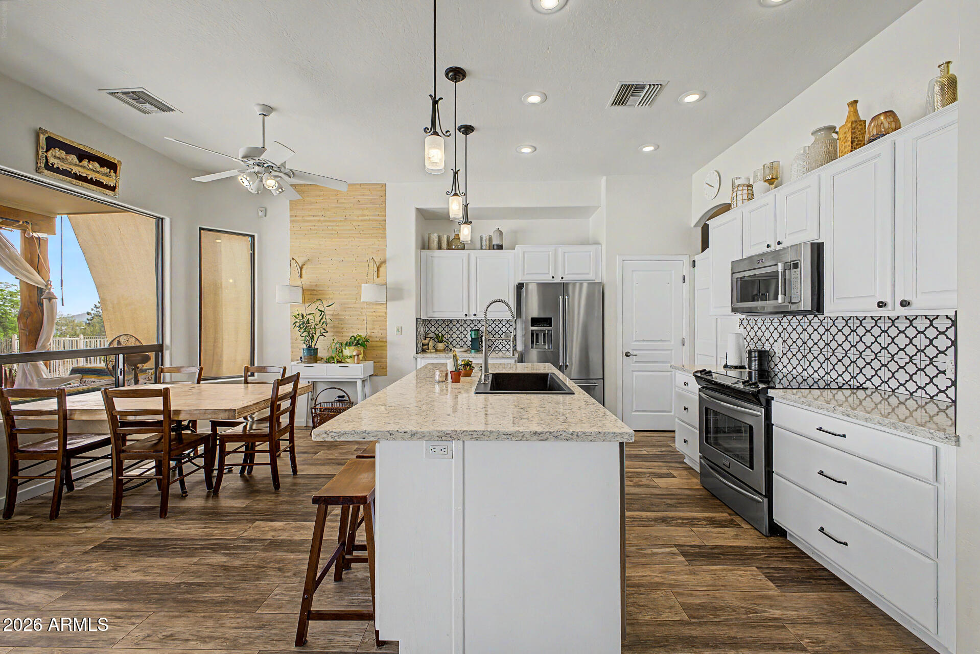 1723 East Dolores Road Phoenix, AZ 85086 - Photo 12 of 78 12 - Dolores