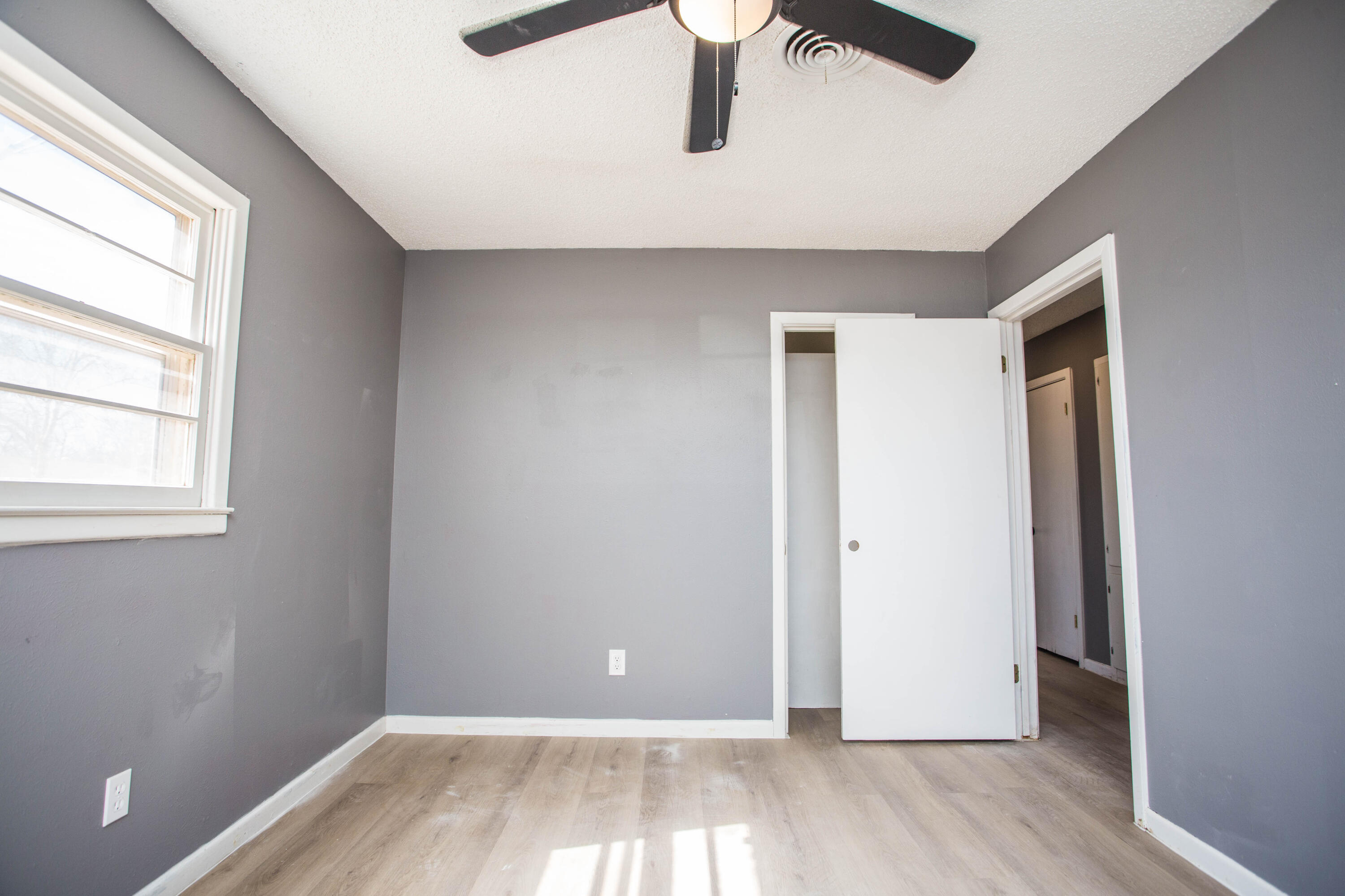 5212 41st Street Lubbock, TX 79414 - Photo 24 of 35 a view of a livingroom with wooden floor