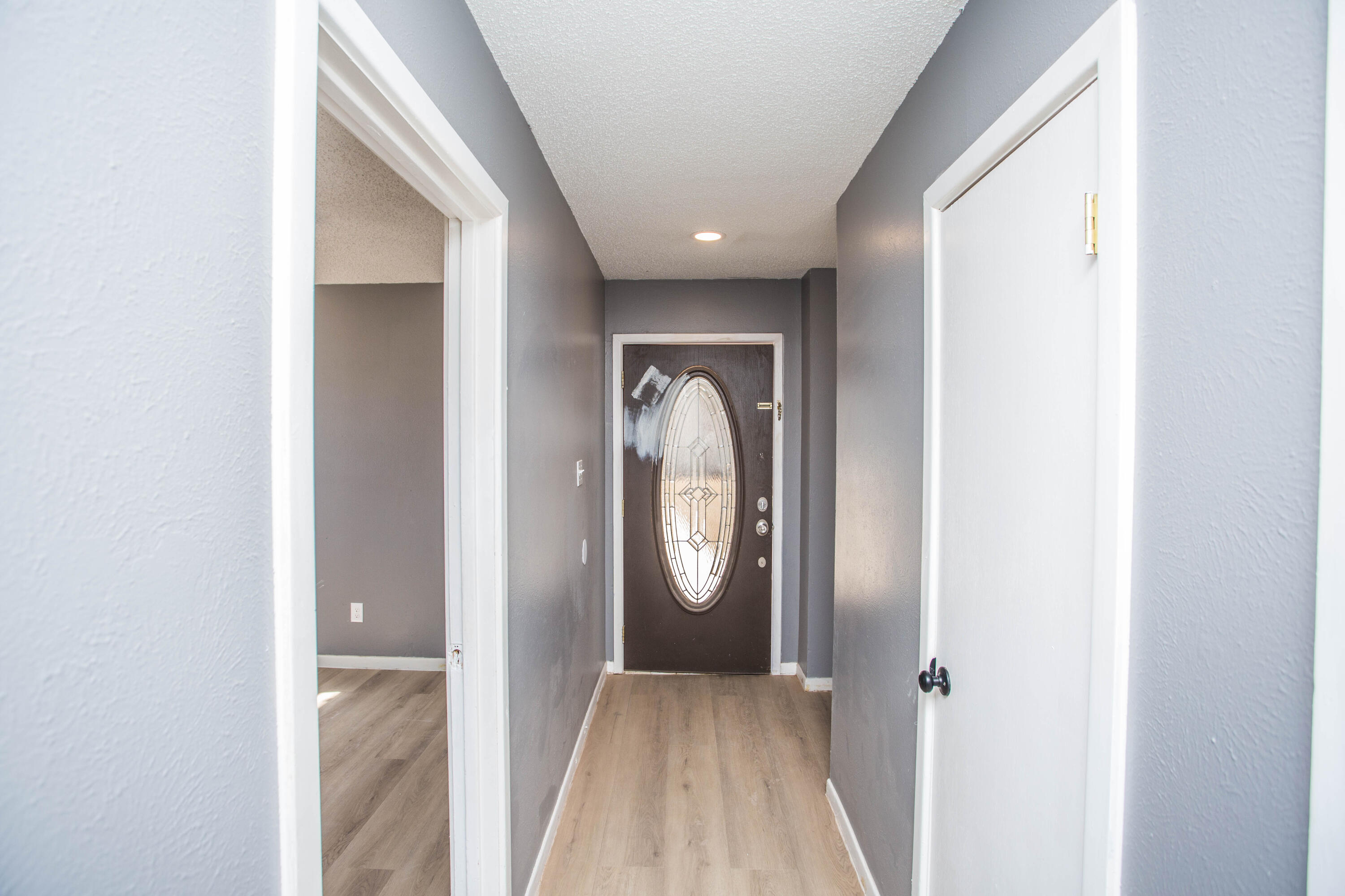 5212 41st Street Lubbock, TX 79414 - Photo 6 of 35 a view of entryway with bathroom